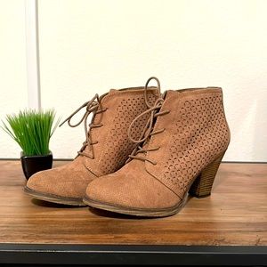Mia booties